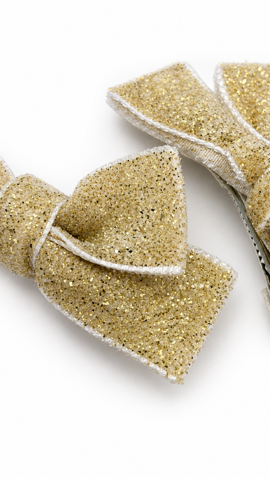 Goldilocks glitter bows